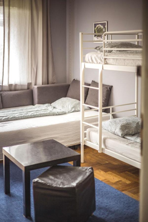 4 Couples & 4 Friends Hostel Cracovia Exterior foto